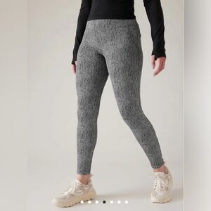 Athleta DELANCEY SKYLINE TIGHT size S SOLD OUT online!